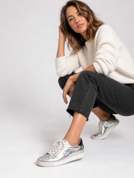 Steve Madden Shoes - Steve Madden Quilted Metallic Sneakers Shoes. Size 9